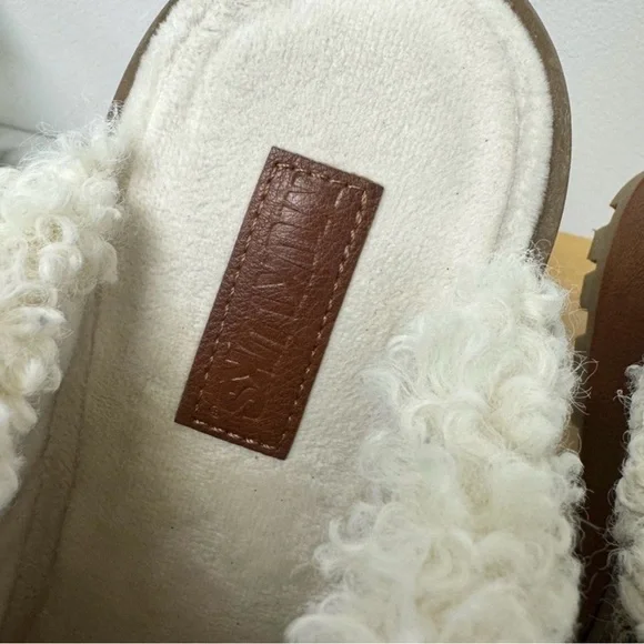 Muk Luks Tapestry Clogs - Size 11 - Picture 4 of 14